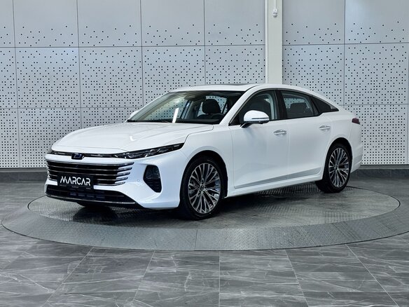 2024 FAW Bestune B70 I Рестайлинг, белый, 3603000 рублей - вид 2