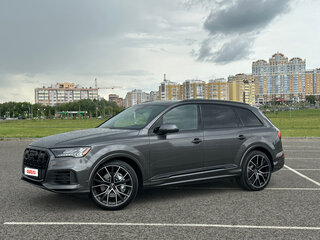 2021 Audi Q7 55 TFSI II (4M) Рестайлинг, серый, 6800000 рублей, вид 2