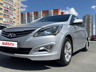 2016 Hyundai Solaris I Рестайлинг, серебристый, 770000 рублей, вид 2