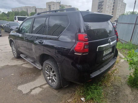 2018 Toyota Land Cruiser Prado 150 Series Рестайлинг 2, чёрный, 5350000 рублей, вид 5
