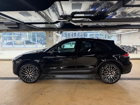 2022 Porsche Macan I Рестайлинг 2, чёрный, 7050000 рублей, вид 4