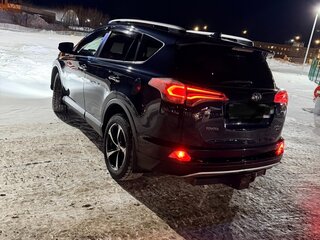 2017 Toyota RAV4 IV (XA40) Рестайлинг, синий, 2850000 рублей, вид 4