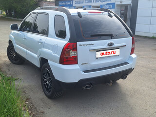 2009 Kia Sportage II Рестайлинг, белый, 990000 рублей, вид 5