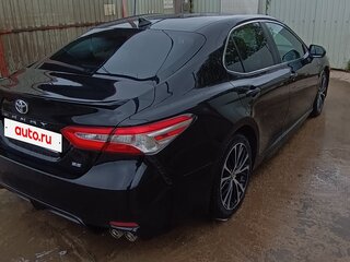 2020 Toyota Camry US Market VIII (XV70), чёрный, 2380000 рублей, вид 3
