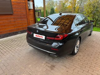 2021 BMW 5 серии 530d xDrive VII (G30/G31/G38) Рестайлинг, чёрный, 6000000 рублей, вид 3