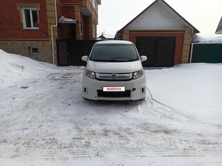 2014 Honda Freed Spike I Рестайлинг 2, белый, 970000 рублей, вид 2