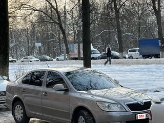 2009 Skoda Octavia DSG7 II (A5) Рестайлинг, серебристый, 690000 рублей, вид 4