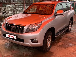 2013 Toyota Land Cruiser Prado 150 Series, серебристый, 4300000 рублей, вид 2