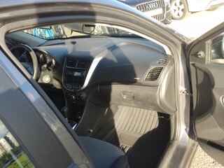 2012 Hyundai Solaris I, серый, 850000 рублей, вид 5