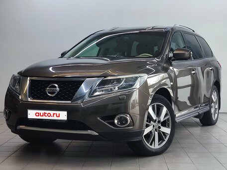 Nissan Pathfinder IV