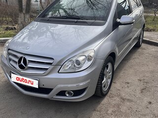 2010 Mercedes-Benz B-Класс 180 I (W245) Рестайлинг, серебристый, 1000000 рублей, вид 2