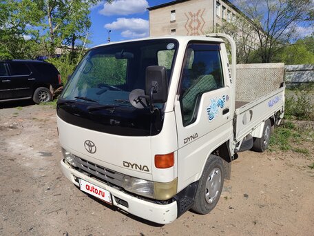 2001 Toyota Dyna, белый, 1455000 рублей, вид 3