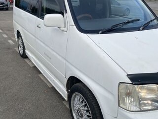 1999 Honda Stepwgn I Рестайлинг, белый, 480000 рублей, вид 4