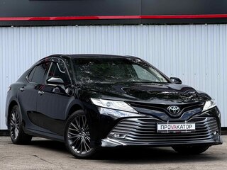 2020 Toyota Camry VIII (XV70), чёрный, 2800000 рублей, вид 3