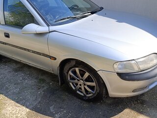 1998 Opel Vectra B, серебристый, 100000 рублей, вид 1