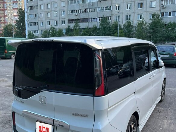2020 Honda Stepwgn Spada V Рестайлинг, белый - вид 2