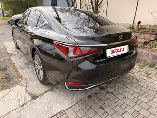 2018 Lexus ES 250 VII, чёрный, 3700000 рублей, вид 5