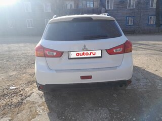 2013 Mitsubishi ASX I Рестайлинг, белый, 1100000 рублей, вид 4