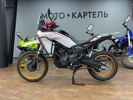 2026 QJMotor SRT 450 RX, белый, 590000 рублей, вид 1