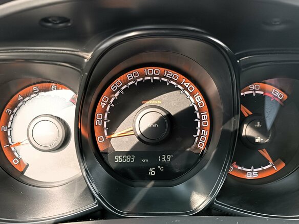 2020 Lada (ВАЗ) Vesta SW Cross I, коричневый - вид 11
