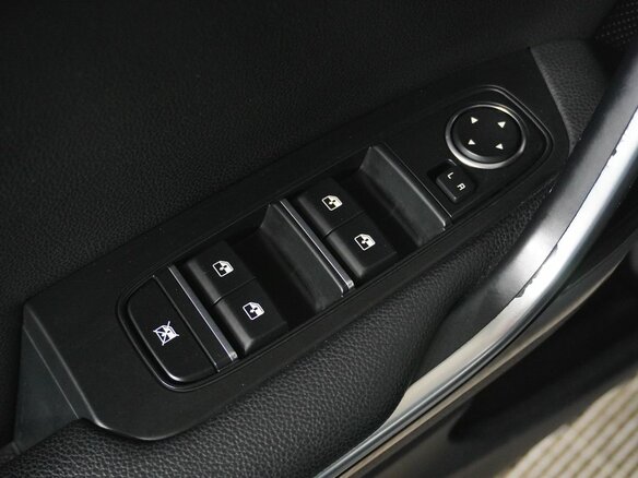 2018 Kia Ceed III, серебристый, 1582000 рублей - вид 15
