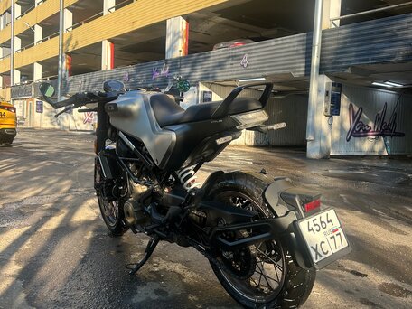 2020 Husqvarna Vitpilen 401, белый, 385000 рублей, вид 3