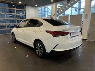 2020 Hyundai Solaris II Рестайлинг, белый, 1320000 рублей, вид 5