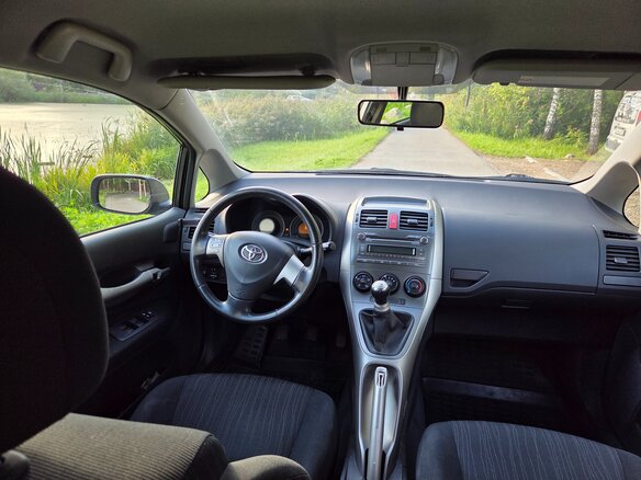 2008 Toyota Auris I, серый, 680000 рублей - вид 9