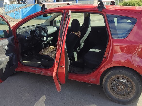 2006 Nissan Note I, красный, 249000 рублей - вид 5