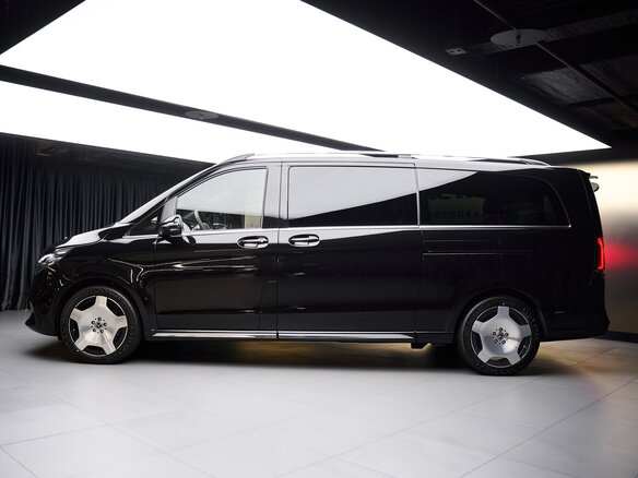 2026 Mercedes-Benz V-Класс 300 d экстра длинный III (W447) Рестайлинг 2, чёрный - вид 7