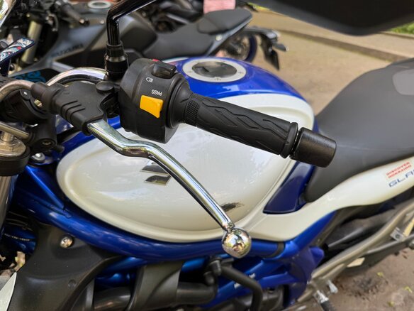 2013 Suzuki SFV 400 Gladius, синий, 399999 рублей - вид 7
