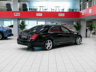2011 Mercedes-Benz S-Класс 500 V (W221) Рестайлинг, чёрный, 1750000 рублей, вид 2