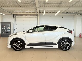 2017 Toyota C-HR I, белый, 1999900 рублей, вид 3