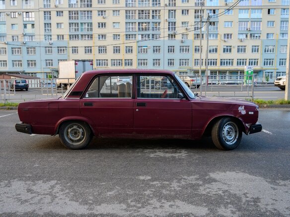 2003 Lada (ВАЗ) 2107, красный - вид 5