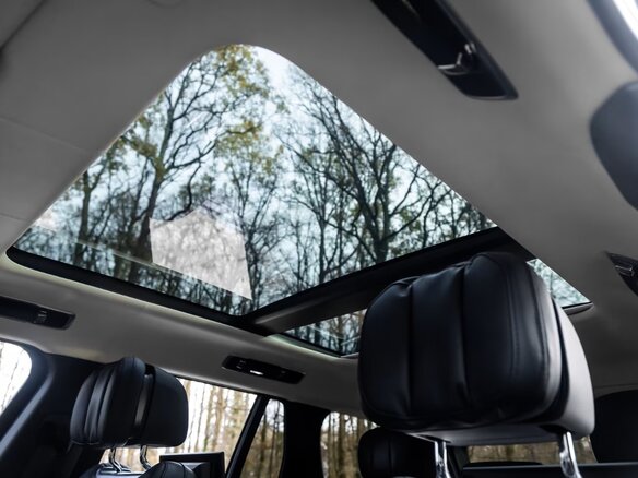 2023 Land Rover Range Rover P460e V, серый - вид 18
