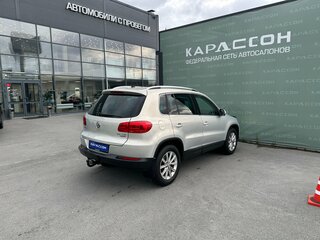 2011 Volkswagen Tiguan I Рестайлинг, серебристый, 1160000 рублей, вид 2