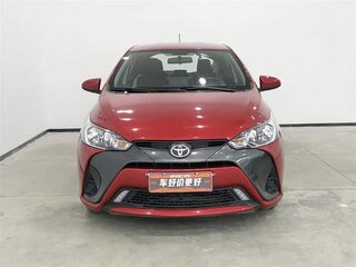 2021 Toyota Yaris IV, красный, 1500000 рублей, вид 2