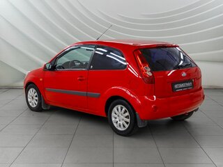 2008 Ford Fiesta Mk5, красный, 418000 рублей, вид 5