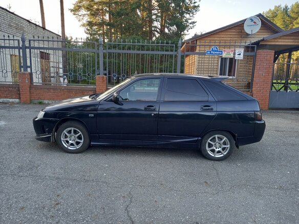 2007 Lada (ВАЗ) 2112, чёрный, 140000 рублей - вид 3