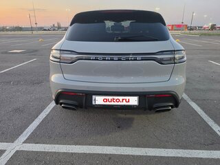 2021 Porsche Macan I Рестайлинг 2, серый, 6750000 рублей, вид 4