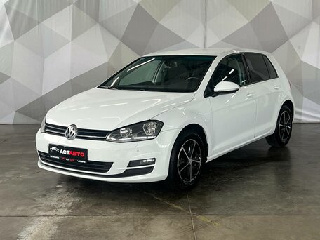 Volkswagen Golf VII