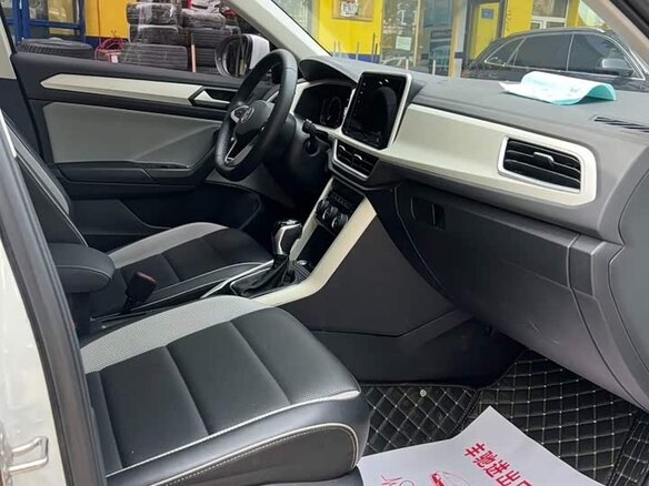 2023 Volkswagen T-Roc I Рестайлинг, белый, 1890000 рублей - вид 7