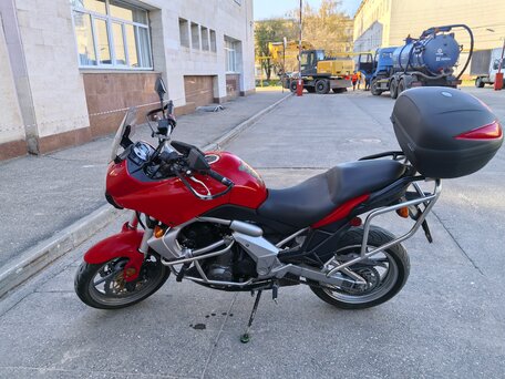 2008 Kawasaki Versys 650, красный, 370000 рублей, вид 4