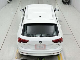 2019 Volkswagen Tiguan II, белый, 2100000 рублей, вид 5