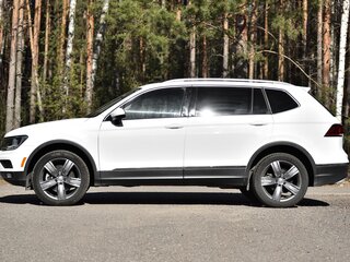 2020 Volkswagen Tiguan Allspace II, белый, 2170000 рублей, вид 3