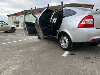2014 Lada (ВАЗ) Priora I Рестайлинг, серебристый, 330000 рублей, вид 5