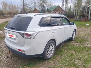 2013 Mitsubishi Outlander III, белый, 1255000 рублей, вид 5