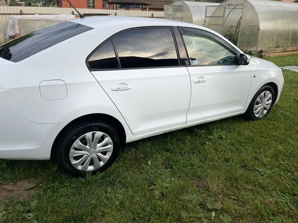 2014 Skoda Rapid I, белый, 470000 рублей - вид 4