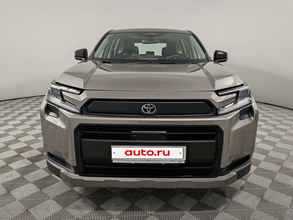 Открыть фотографии: Toyota RAV4 VI (XA60)