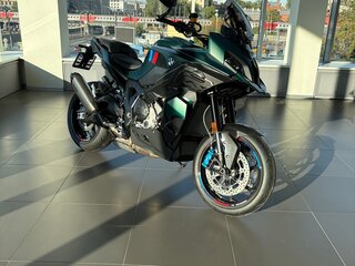 2025 BMW M 1000 XR, зелёный, 3890000 рублей, вид 1